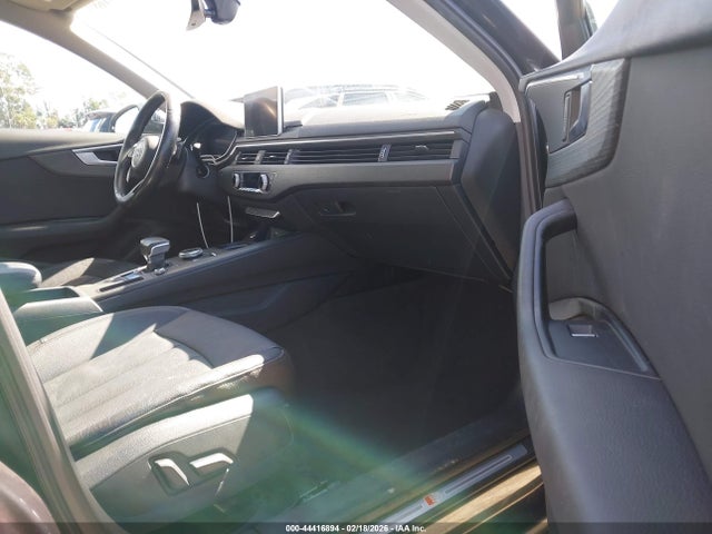 2018 AUDI A4 WAUKMAF43JA210310 Photo 4