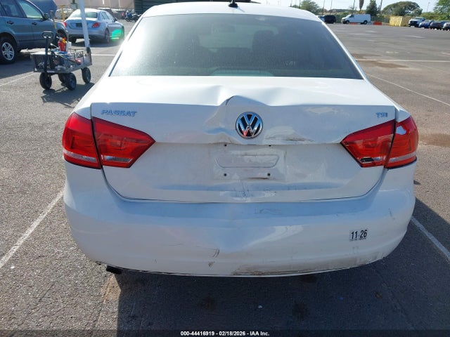 2015 Volkswagen Passat 1.8t Limited Edition მანქანა იყიდება აუქციონზე, vin: 1VWAT7A31FC106734, აუქციონის ნომერი: 44416919