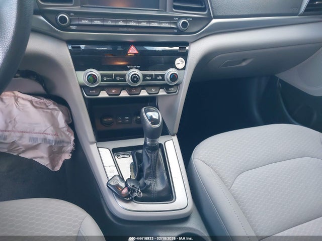 5NPD84LF6LH571811 Hyundai ELANTRA SEL