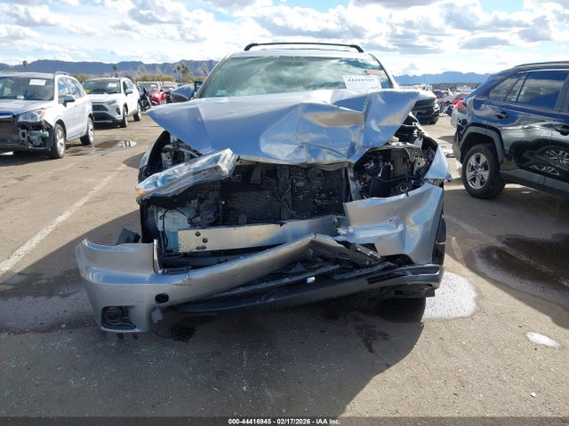 5TDZKRFH3GS173604 Toyota Highlander Le V6