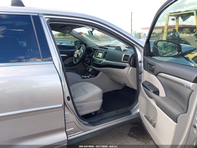 5TDZKRFH3GS173604 Toyota Highlander Le V6