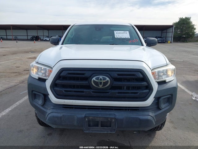 5TFRX5GN2KX145214 Toyota Tacoma Sr