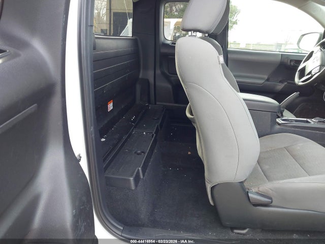 5TFRX5GN2KX145214 Toyota Tacoma Sr