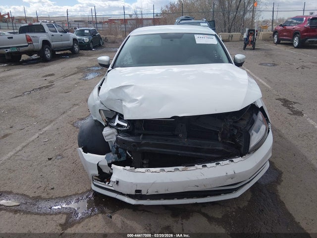 44417000 :رقم المزاد ، 3VW2B7AJ9HM416055 vin ، 2017 Volkswagen Jetta 1.4t S مزاد بيع