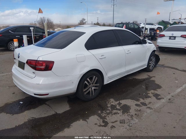 44417000 :رقم المزاد ، 3VW2B7AJ9HM416055 vin ، 2017 Volkswagen Jetta 1.4t S مزاد بيع