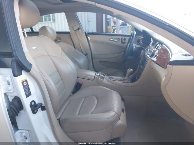 2007 MERCEDES-BENZ CLS 63 AMG WDDDJ77X77A110581 Photo 4