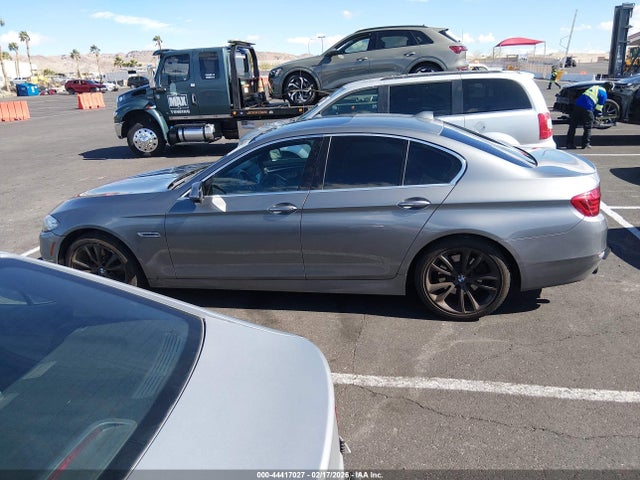 BMW 535i 2014 WBA5B1C53ED477970 Image 14