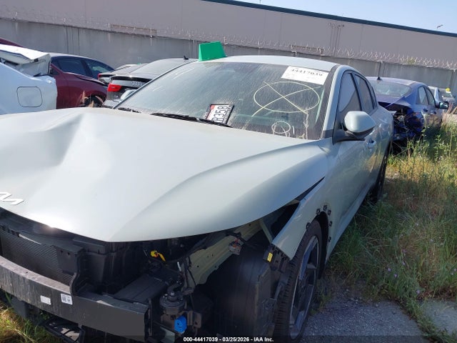KIA K4 Ex 2025 3KPFU4DE9SE008071 Image 2