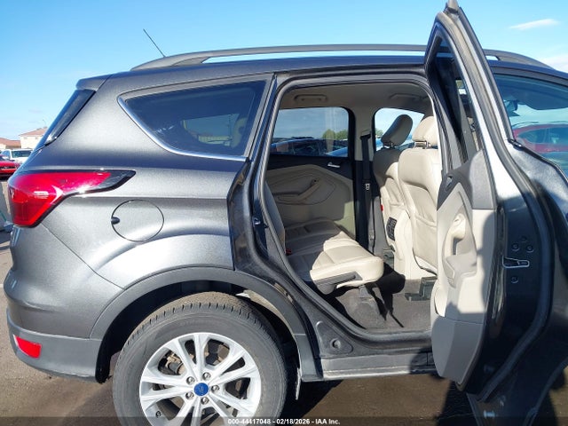 1FMCU0HD4KUC31564 Ford ESCAPE SEL