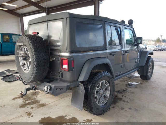 1C4HJXDG8JW171528 Jeep Wrangler Unlimited Sport 4x4