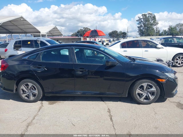 Honda Civic Lx 2019 2HGFC2F67KH520138 Image 13