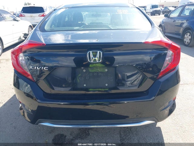 Honda Civic Lx 2019 2HGFC2F67KH520138 Image 16