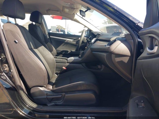 Honda Civic Lx 2019 2HGFC2F67KH520138 Image 5