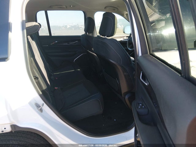 1C4RJHAG1N8585081 Jeep Grand Cherokee Laredo 4x4