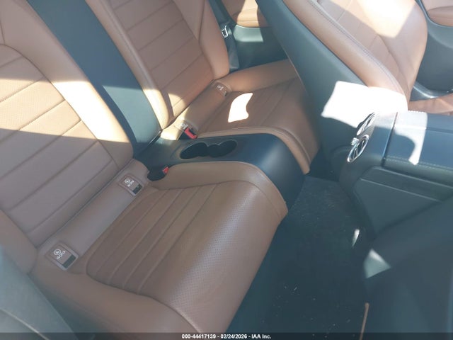 44417139 :رقم المزاد ، WDDWJ8EB8KF769321 vin ، 2019 Mercedes-benz C 300 4matic مزاد بيع