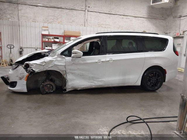 2C4RC3BG3LR267802 Chrysler Pacifica Awd Launch Edition