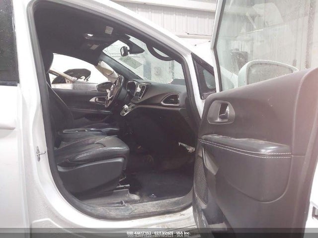 2C4RC3BG3LR267802 Chrysler Pacifica Awd Launch Edition