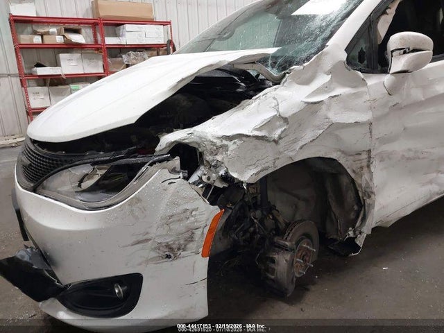 2C4RC3BG3LR267802 Chrysler Pacifica Awd Launch Edition