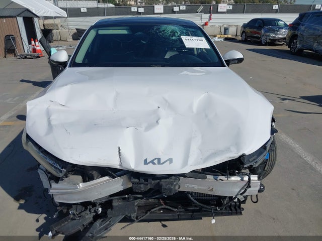 5XXG34J28NG120938 KIA K5 EX