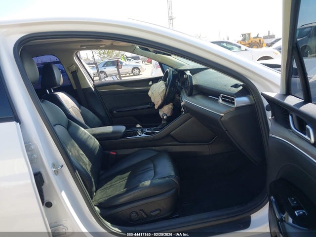 5XXG34J28NG120938 KIA K5 EX