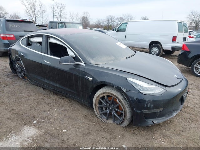 2018 TESLA MODEL 3 5YJ3E1EA8JF016150 Photo 0
