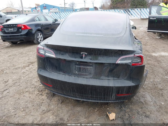 Продажа на аукционе авто 2018 Tesla Model 3 Long Range/mid Range, vin: 5YJ3E1EA8JF016150, номер лота: 44417165