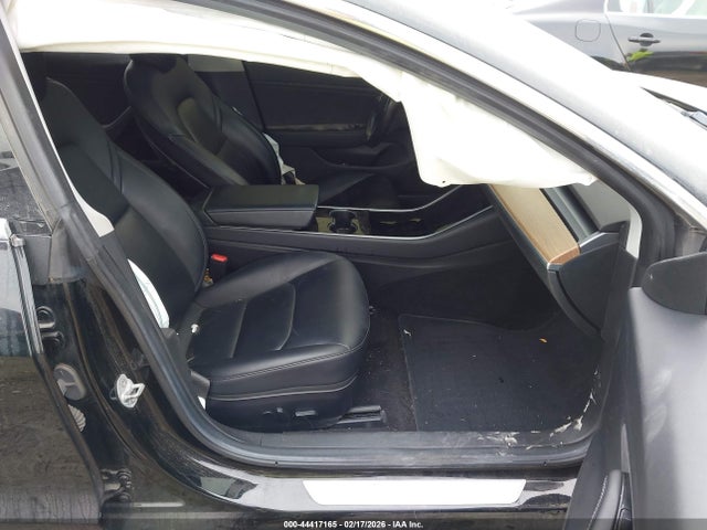 2018 TESLA MODEL 3 5YJ3E1EA8JF016150 Photo 4