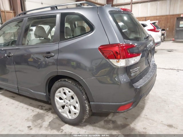 44417170 :رقم المزاد ، JF2SKACC9NH430859 vin ، 2022 Subaru Forester مزاد بيع