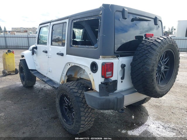 1C4HJWEG7JL923312 Jeep Wrangler Jk Unlimited Sahara 4x4