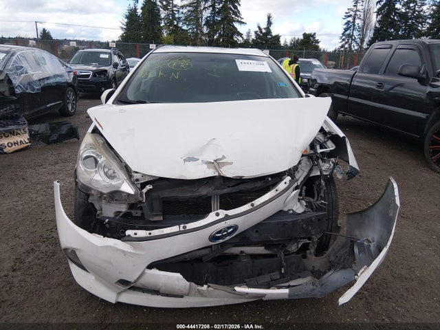 JTDKDTB34E1563687 Toyota Prius C Two