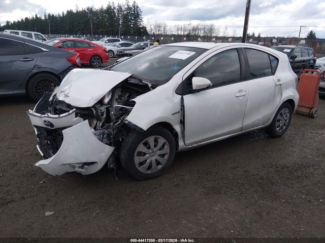 JTDKDTB34E1563687 Toyota Prius C Two