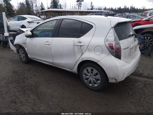 JTDKDTB34E1563687 Toyota Prius C Two