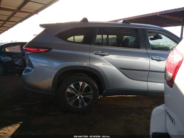 Aukcja sprzedaży 2023 Toyota Highlander Xle, vin: 5TDKDRBH2PS044156, numer aukcji: 44417209
