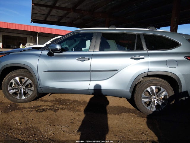 Aukcja sprzedaży 2023 Toyota Highlander Xle, vin: 5TDKDRBH2PS044156, numer aukcji: 44417209