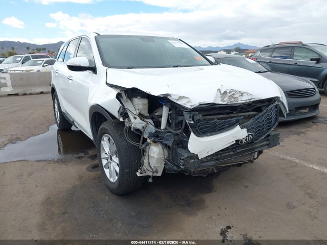 5XYPG4A59KG558146 KIA Sorento 3.3l Lx