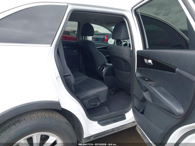 5XYPG4A59KG558146 KIA Sorento 3.3l Lx