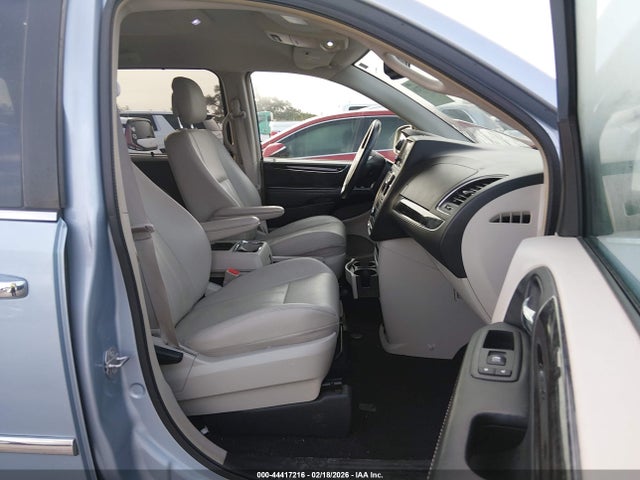 2016 CHRYSLER TOWN & COUNTRY 2C4RC1BG5GR260800 Photo 4