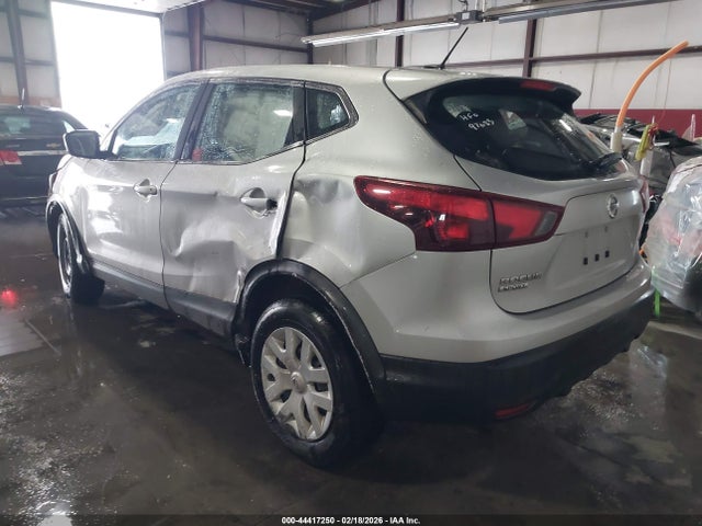 JN1BJ1CR7JW259883 Nissan Rogue Sport S