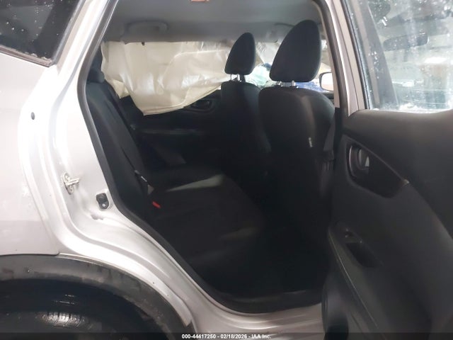 JN1BJ1CR7JW259883 Nissan Rogue Sport S
