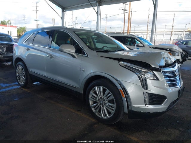 2018 CADILLAC XT5 1GYKNERS5JZ215800 Photo 0