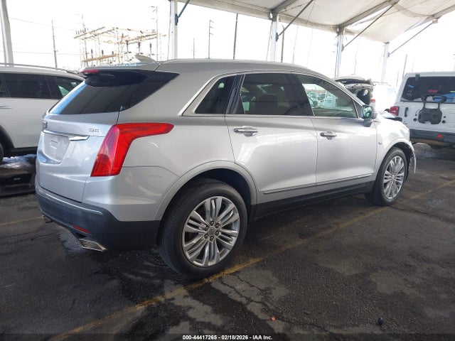 2018 CADILLAC XT5 1GYKNERS5JZ215800 Photo 3