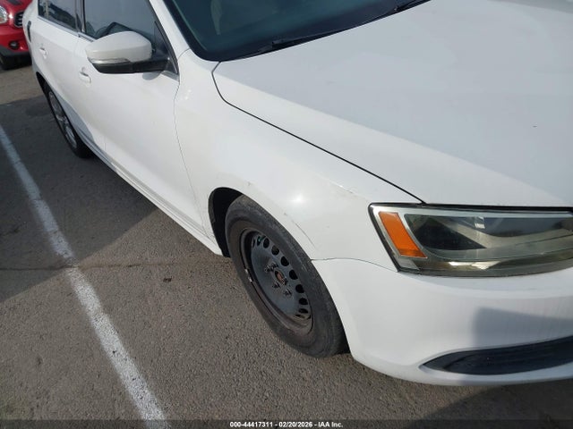 3VWD17AJ6EM370191 Volkswagen Jetta 1.8t Se