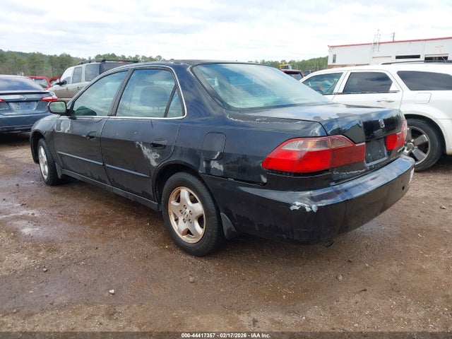 2000 HONDA ACCORD 1HGCG1652YA026592 Photo 2