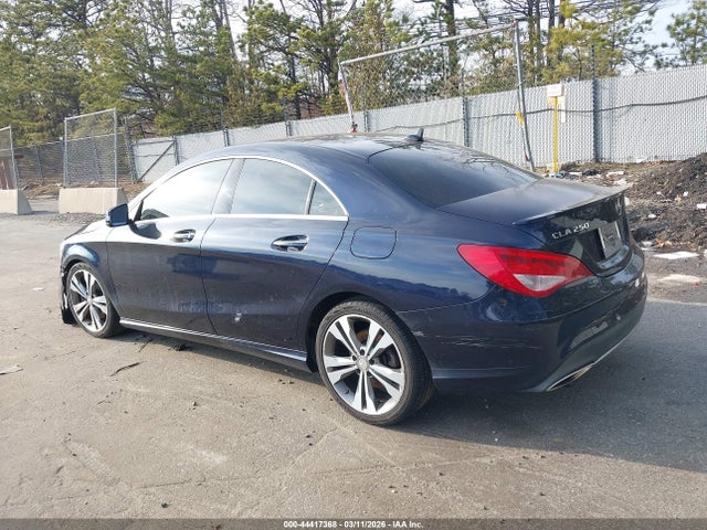 2017 MERCEDES-BENZ CLA 250 WDDSJ4GB5HN427165 Photo 2