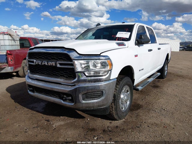 44417482 :رقم المزاد ، 3C6UR5HJXKG604162 vin ، 2019 Ram 2500 Tradesman  4x4 8' Box مزاد بيع