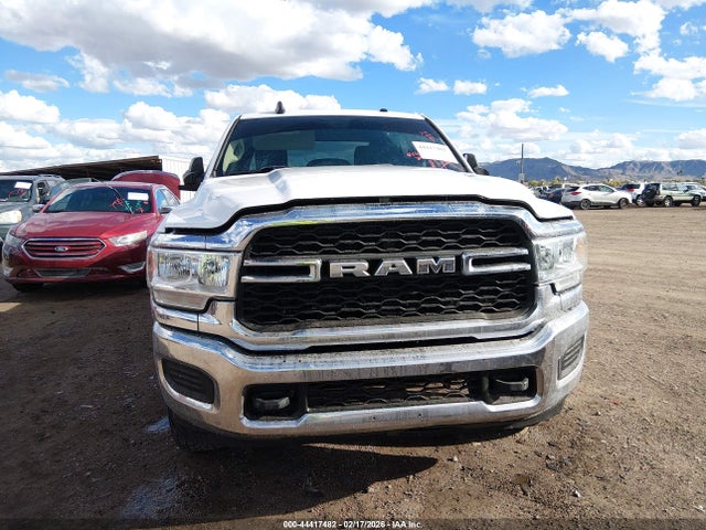 44417482 :رقم المزاد ، 3C6UR5HJXKG604162 vin ، 2019 Ram 2500 Tradesman  4x4 8' Box مزاد بيع