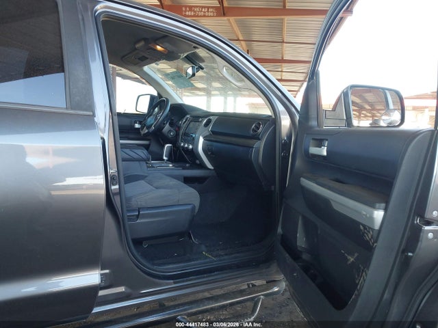 2016 Toyota Tundra Sr5 5.7l V8 მანქანა იყიდება აუქციონზე, vin: 5TFDW5F14GX543656, აუქციონის ნომერი: 44417483