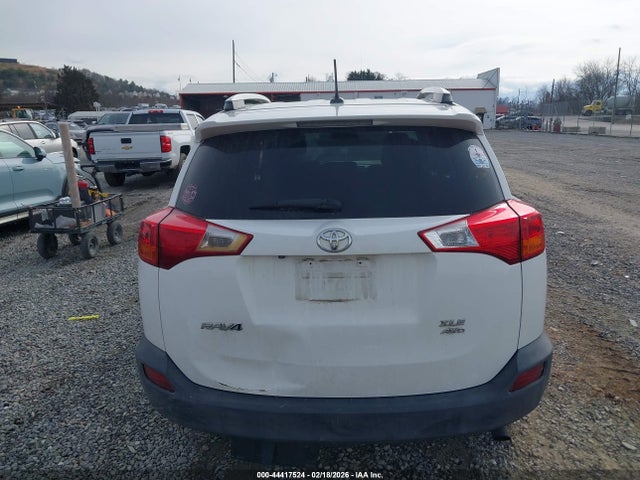 Toyota Rav4 Xle 2015 2T3RFREV7FW301982 Image 16