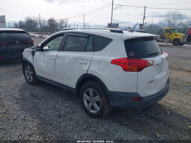 Toyota Rav4 Xle 2015 2T3RFREV7FW301982 Image 3
