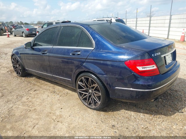 Aukcja sprzedaży 2013 Mercedes-benz C 250 Luxury, vin: WDDGF4HB8DR271289, numer aukcji: 44417543